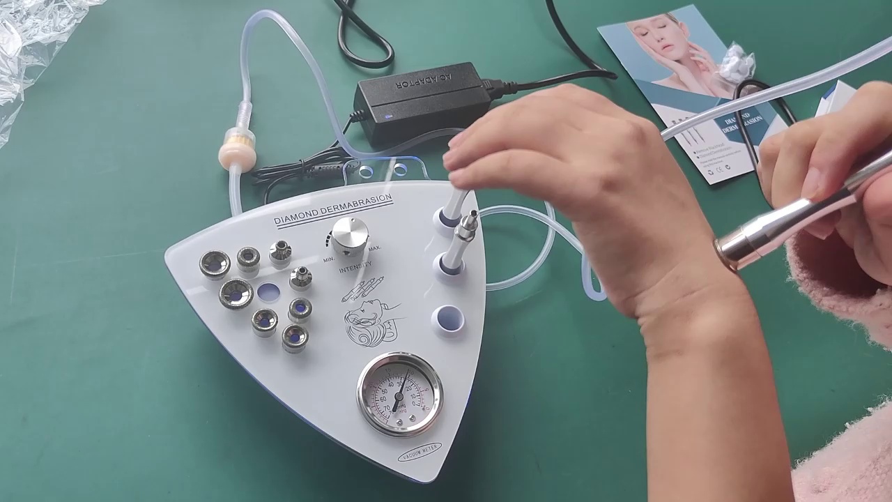 Microdermabrasion, Microdermabrasion machine, dermabrasion